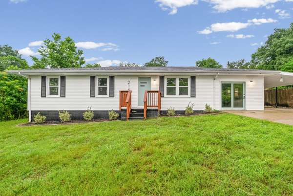 216 McIntosh Ave, Cumberland City, TN, 37050